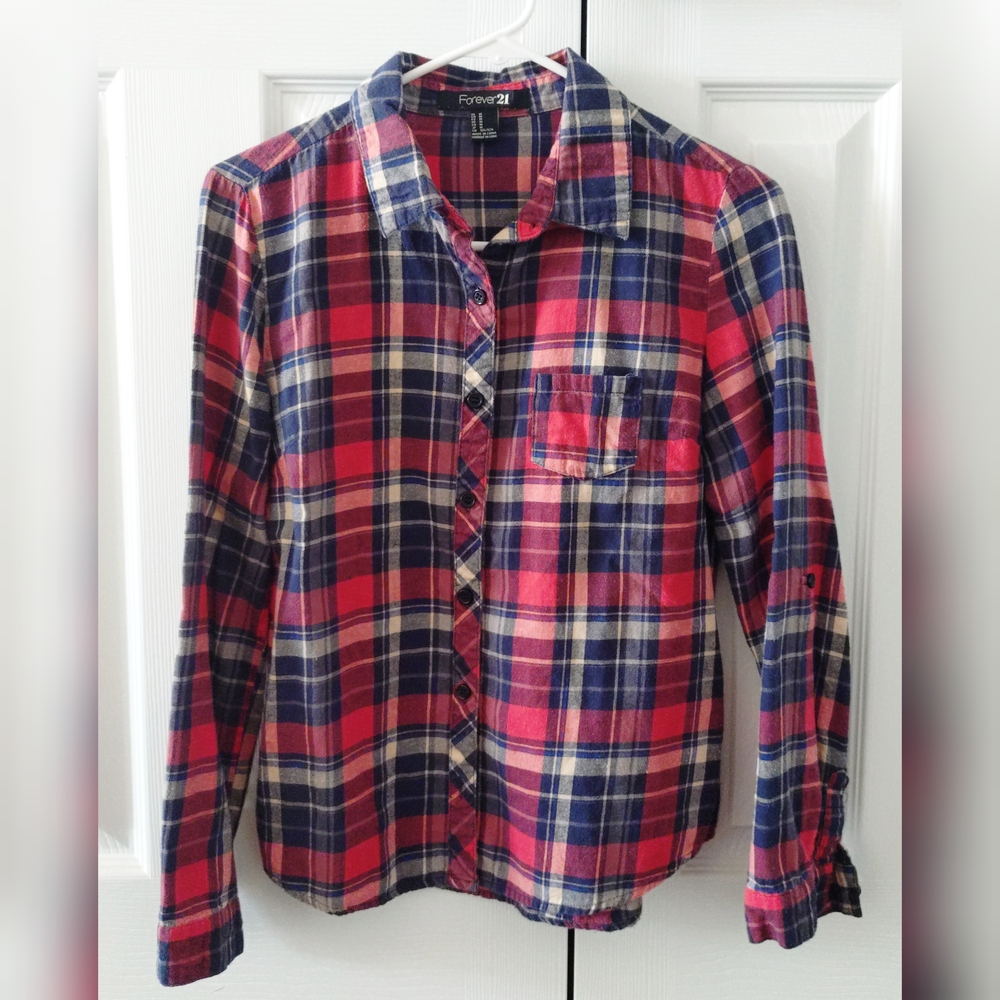 3/$25 Forever 21 Red and Blue Plaid Long Sleeve Shirt